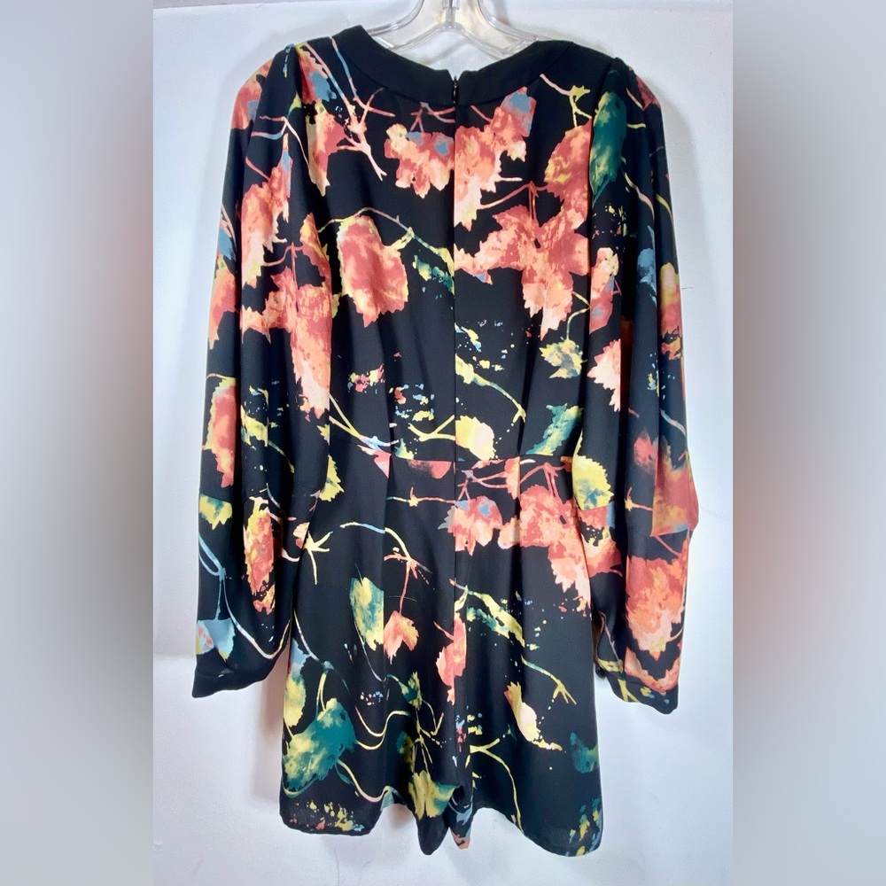 BCBG Max Azaria Romper Size 4 Flowery Print Semi-Formal